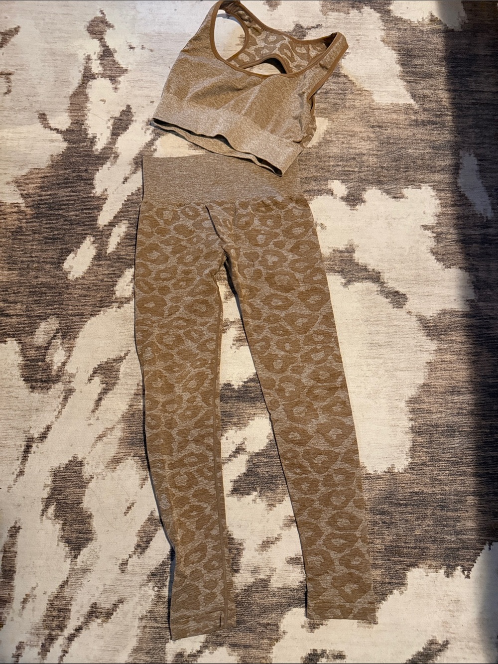 NVGTN mocha leopard workout set